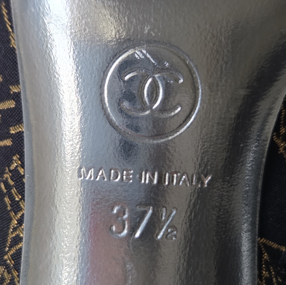 CHANEL CC Logo Cap Toe Ankle Boots With Metal Ruler Heels Gold Chair Print 37.5 - Picture 14 of 16
